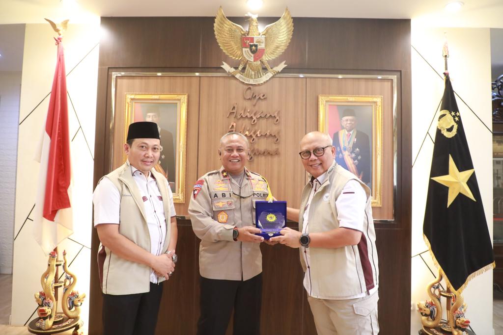 Drs. Puji Hartanto Iskandar, Pol Abi Seno Aji, Kombes Pol Irwan Anwar 3